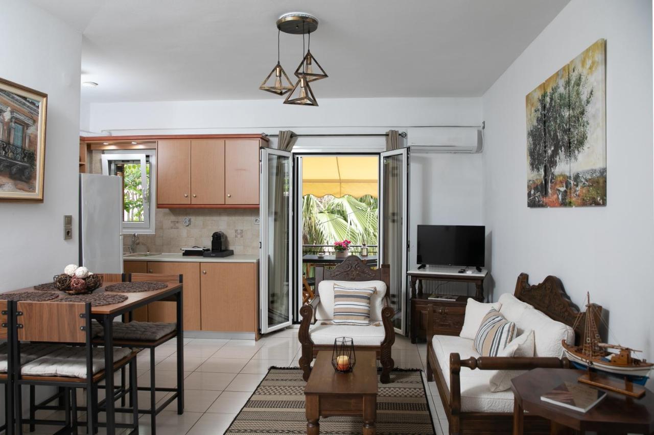 Aegina Town Apartment , With Private Parking Eksteriør billede